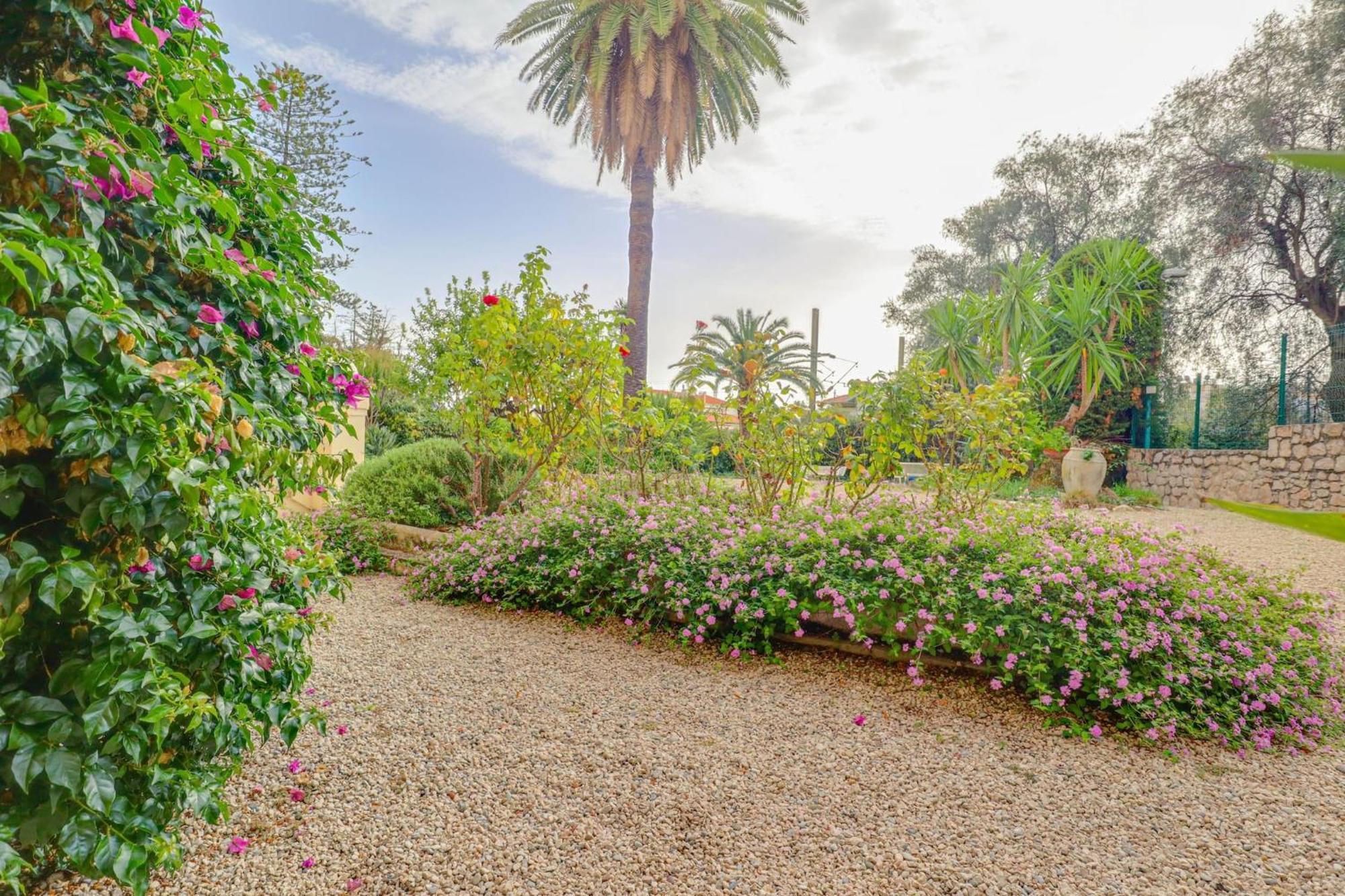 "Le Garavan Palace" Idyllique, Proche Gare Et Plage Menton Ngoại thất bức ảnh